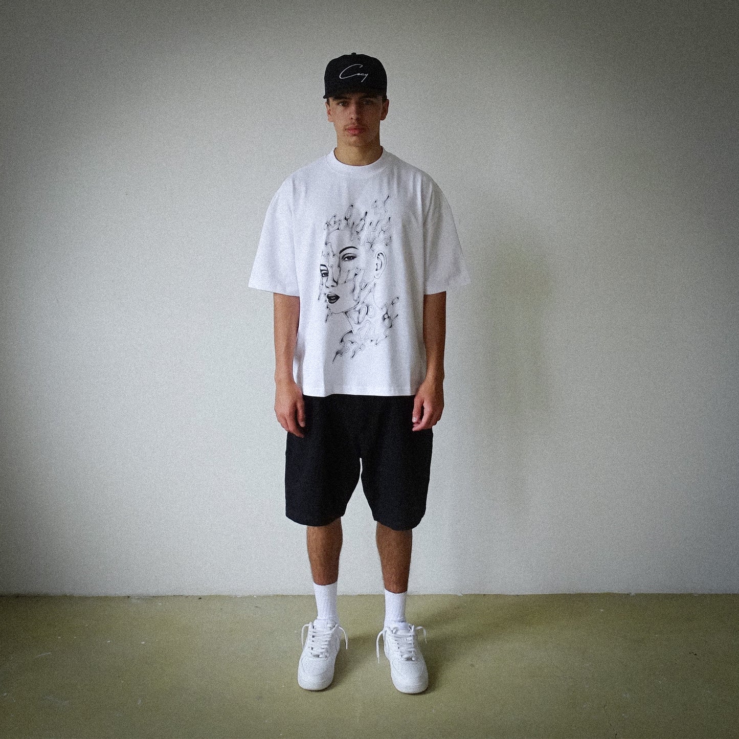 Disconnected Tee